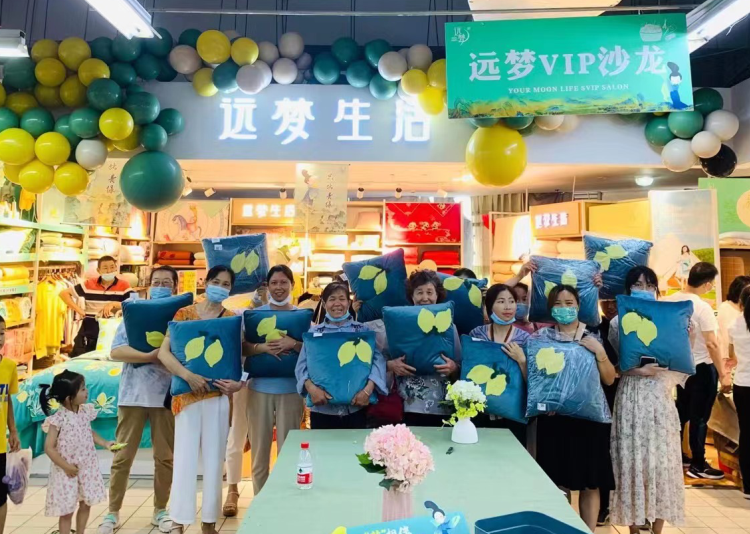 你要的暖“羊”——冰球突破人生就是博SVIP手工沙龙圆满结束