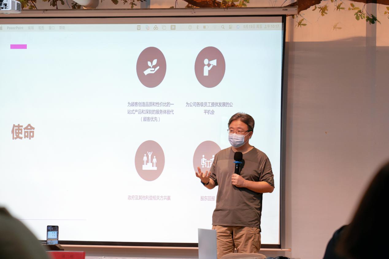 火爆!冰球突破人生就是博2023秋冬产品订货会现场不容错过 火爆!冰球突破人生就是博2023秋冬产品订货会现场不容错过